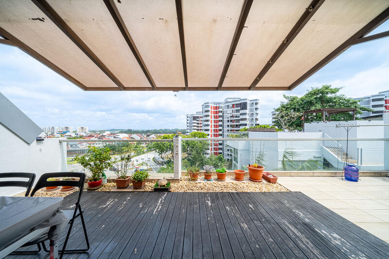 The Calrose Condominium For Sale at S$ 3,400,000 | PropertyGuru Singapore - Balcony