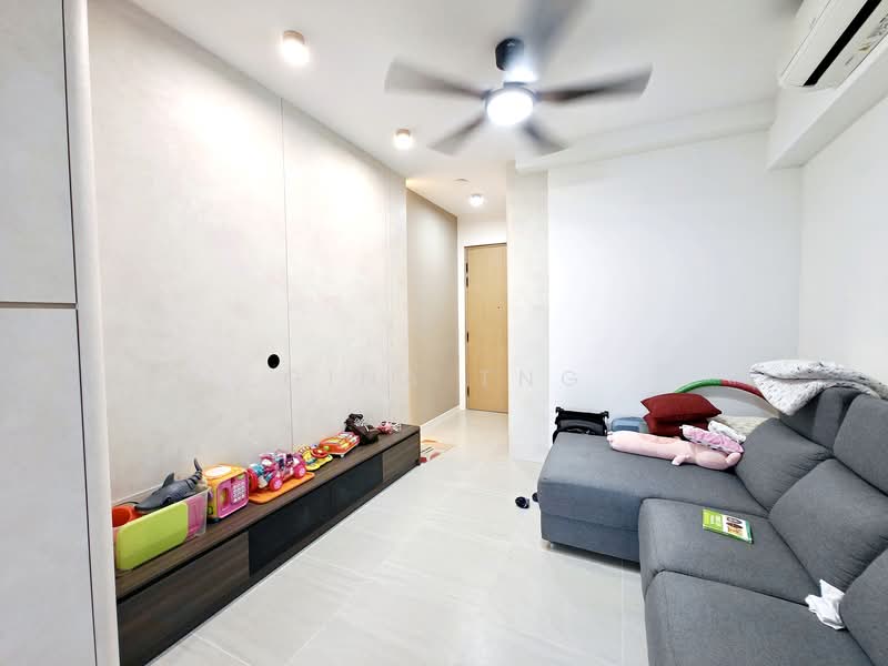 Tedge Condominium For Sale at S$ 1,780,000 | PropertyGuru Singapore - Living Room
