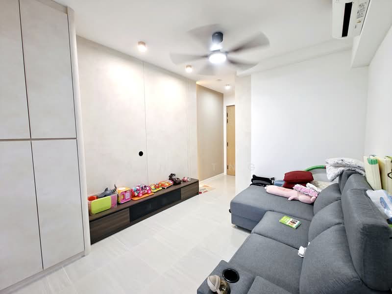 Tedge Condominium For Sale at S$ 1,780,000 | PropertyGuru Singapore - Living Room