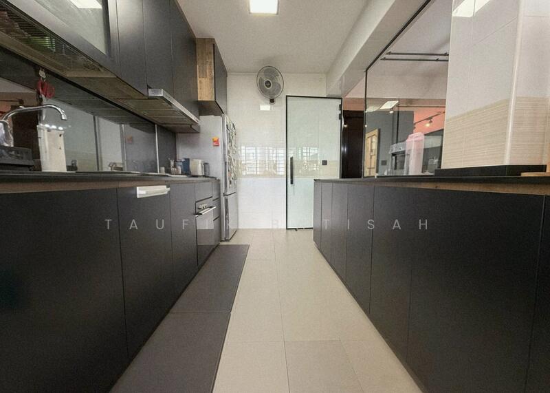 261 Toa Payoh East HDB Flat For Sale at S$ 920,000 | PropertyGuru Singapore - Kitchen
