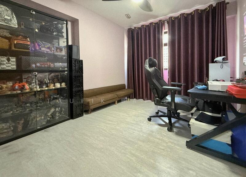 261 Toa Payoh East HDB Flat For Sale at S$ 920,000 | PropertyGuru Singapore - Study