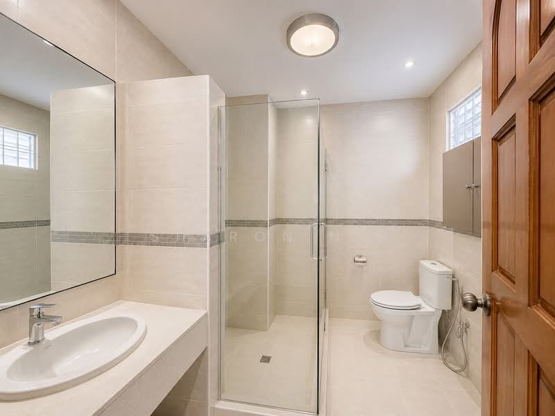 Cashew Hill, Cashew Hill, 5 Bedrooms, 4,008 sqft, Semi-Detached House For Sale, by Sharon Nio, 500051055 - Bathroom - PropertyGuru.com.sg