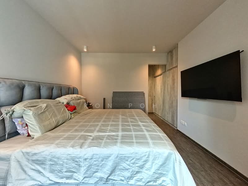 Kovan Melody Condominium For Sale at S$ 2,450,000 | PropertyGuru Singapore - Bedroom