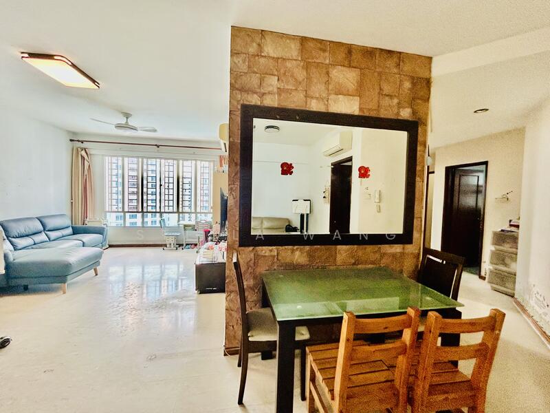 Northoaks Condominium For Sale at S$ 1,299,000 | PropertyGuru Singapore - Dinning Area