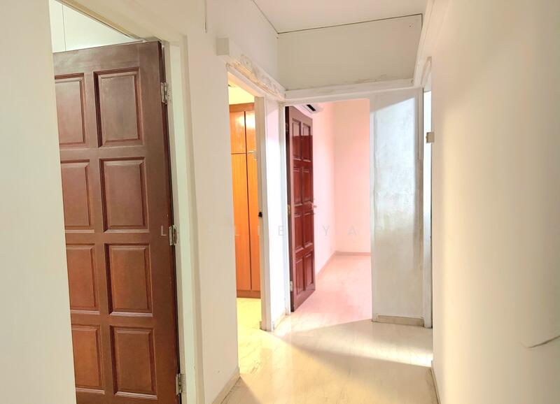 129 Lorong Ah Soo HDB Flat For Sale at S$ 780,000 | PropertyGuru Singapore - Corridor