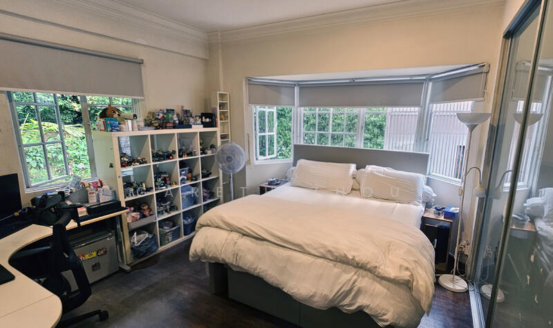 🗝️ Exclusive 999-Year Semi-Detached in Holland Gardens (D10) Semi-Detached House For Sale at S$ 9,100,000 | PropertyGuru Singapore - Bedroom