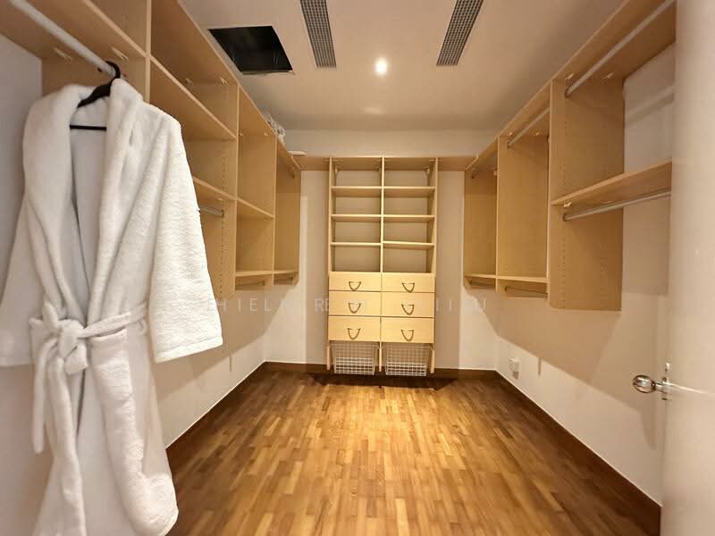 The Colonnade, 82 Grange Road, 3 Bedrooms, 3,617 sqft, Condominium For Rent, by Henry Lim, 500051106 - PropertyGuru.com.sg