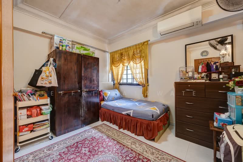 152 Jalan Teck Whye HDB Flat For Sale at S$ 599,999 | PropertyGuru Singapore - Bedroom