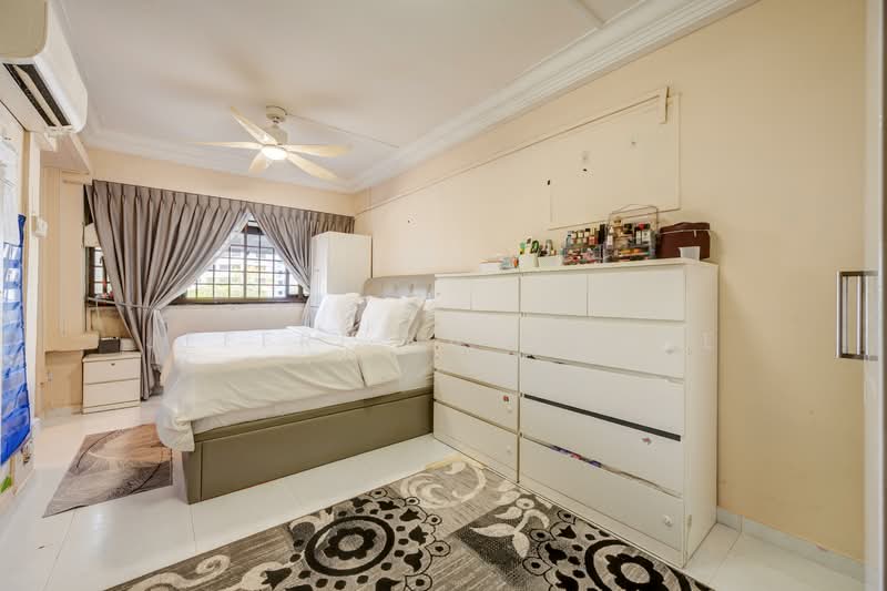 152 Jalan Teck Whye HDB Flat For Sale at S$ 599,999 | PropertyGuru Singapore - Bedroom