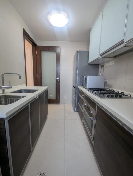 Buckley Residences, 6 Buckley Road, 2 Bedrooms, 807 sqft, Apartment For Rent, by Liu TingTing, 500051262 - Kitchen - PropertyGuru.com.sg