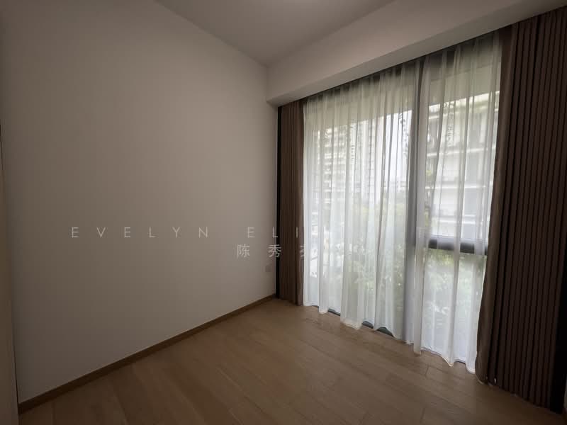 Jervois Mansion, 4 Jervois Close, 3 Bedrooms, 818 sqft, Condominium For Rent, by Evelyn Elisha Tan 陈秀芬, 500051272 - Common Bedroom w Cosy 3-4 Tone Light - PropertyGuru.com.sg
