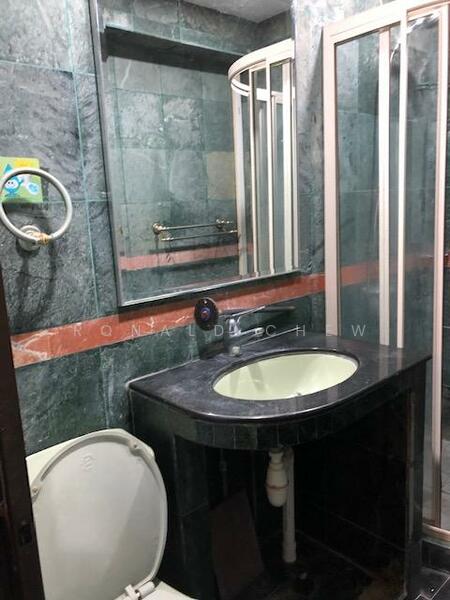 345 Kang Ching Road, 345 Kang Ching Road, 3 Bedrooms, 1,098 sqft, HDB Flat For Rent, by Ronald Chew, 500051295 - Bathroom - PropertyGuru.com.sg