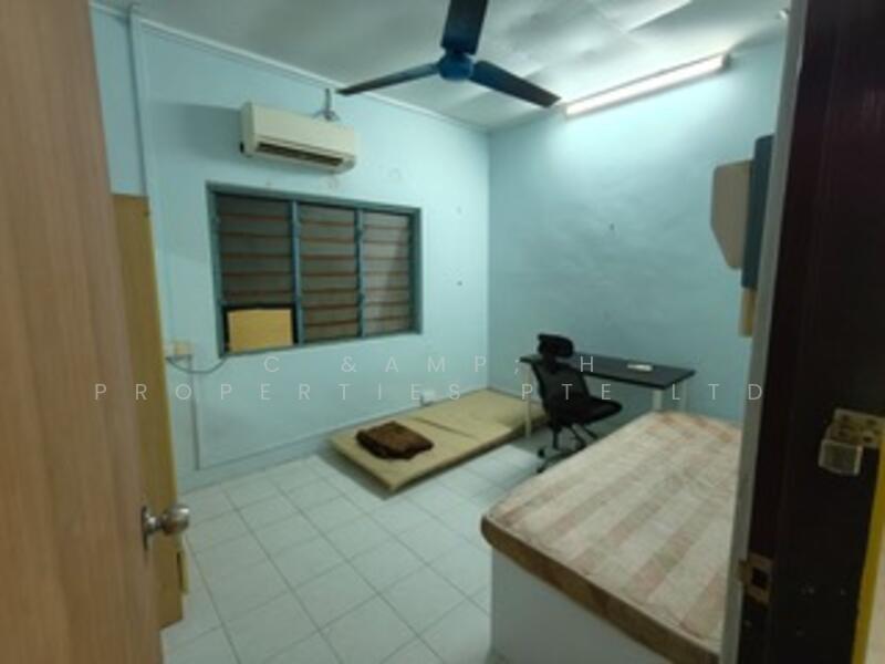Norma Terrace, Norma Terrace, 3 Bedrooms, 1,500 sqft, Terraced House For Rent, by SIM ENG KOON ANDY, 500051336 - Bedroom - PropertyGuru.com.sg