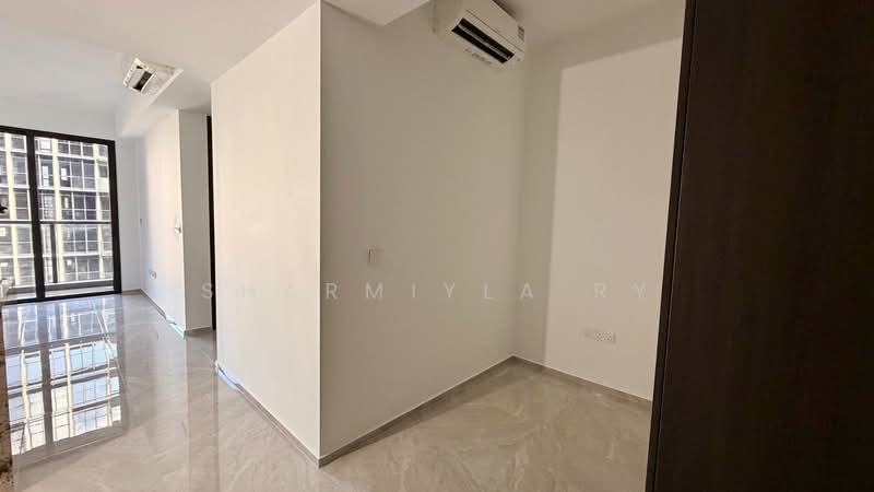 Tembusu Grand Condominium For Sale at S$ 2,100,000 | PropertyGuru Singapore - Living Room
