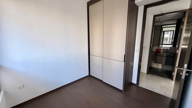 Tembusu Grand Condominium For Sale at S$ 2,100,000 | PropertyGuru Singapore - Bedroom