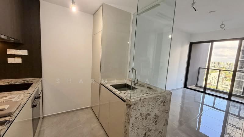 Tembusu Grand Condominium For Sale at S$ 2,100,000 | PropertyGuru Singapore - Kitchen