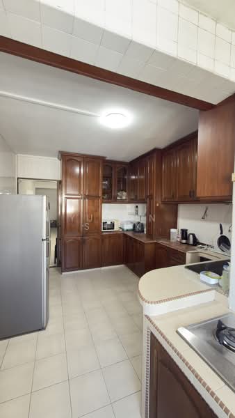 117 Pasir Ris Street 11, 117 Pasir Ris Street 11, 4 Bedrooms, 1,334 sqft, HDB Flat For Sale, by Yuelin Shen, 500051372 - Kitchen - PropertyGuru.com.sg