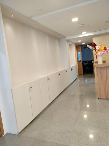 CES Centre, 171 Chin Swee Road, 1,420 sqft, Office For Rent, by Dionne Seah, 500051441 - Corridor - CommercialGuru.com.sg