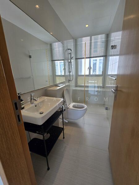 The Cosmopolitan, 200 Kim Seng Road, 2 Bedrooms, 1,141 sqft, Condominium For Rent, by Susan From HUTTONS Ng Hong Eng, 500051469 - Bathroom - PropertyGuru.com.sg