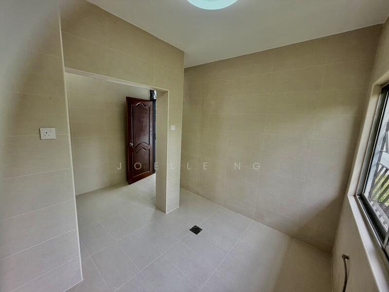 Prince of wales road, Prince of wales road, 4 Bedrooms, 3,000 sqft, Semi-Detached House For Rent, by Joelle Ng, 500051501 - PropertyGuru.com.sg