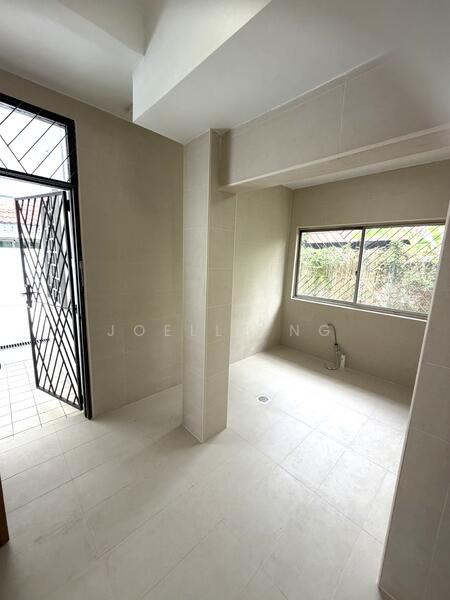 Prince of wales road, Prince of wales road, 4 Bedrooms, 3,000 sqft, Semi-Detached House For Rent, by Joelle Ng, 500051501 - PropertyGuru.com.sg