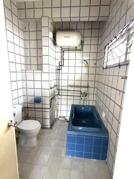 Prince of wales road, Prince of wales road, 4 Bedrooms, 3,000 sqft, Semi-Detached House For Rent, by Joelle Ng, 500051501 - PropertyGuru.com.sg