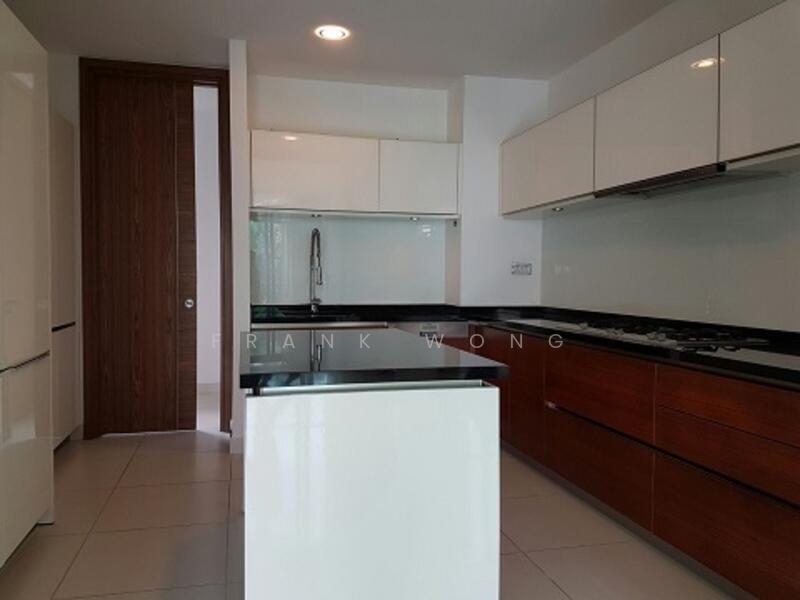 Volari, 12 Balmoral Road, 4 Bedrooms, 2,174 sqft, Condominium For Rent, by Frank Wong, 500051516 - Kitchen - PropertyGuru.com.sg