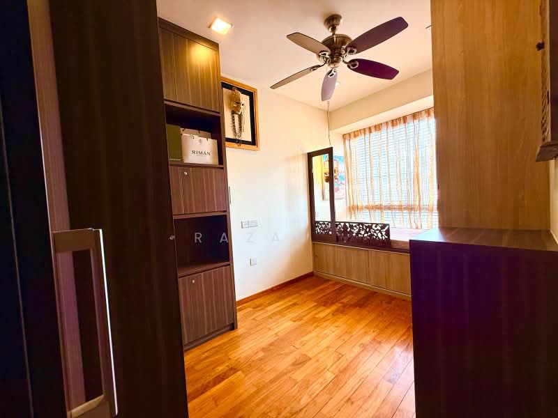 Idyllic East, 576 Upper East Coast Road, 3 Bedrooms, 1,830 sqft, Condominium For Sale, by Razak ., 500051521 - Bedroom - PropertyGuru.com.sg