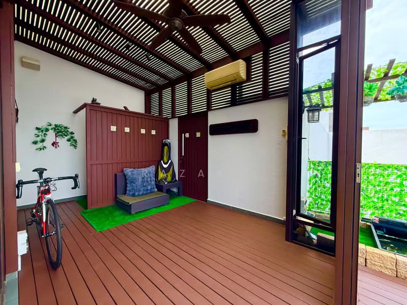Idyllic East, 576 Upper East Coast Road, 3 Bedrooms, 1,830 sqft, Condominium For Sale, by Razak ., 500051521 - Balcony - PropertyGuru.com.sg
