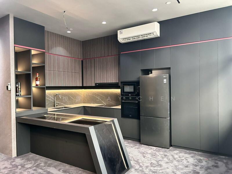 Midview City, 18 Sin Ming Lane, 1,432 sqft, Light Industrial (B1) For Sale, by Jay Chen, 500051548 - Kitchen - CommercialGuru.com.sg