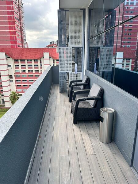Midview City, 18 Sin Ming Lane, 1,432 sqft, Light Industrial (B1) For Sale, by Jay Chen, 500051548 - Balcony - CommercialGuru.com.sg