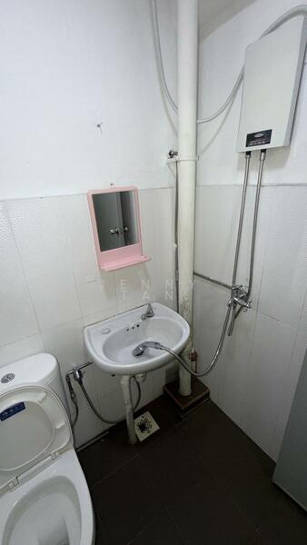 108 Hougang Avenue 1, 108 Hougang Avenue 1, 3 Bedrooms, 700 sqft, HDB Flat For Rent, by Jenny Tan, 500051573 - PropertyGuru.com.sg