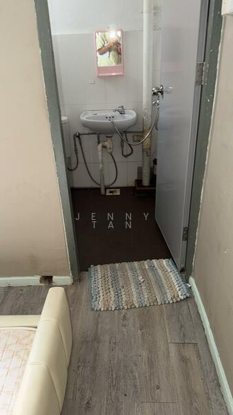 108 Hougang Avenue 1, 108 Hougang Avenue 1, 3 Bedrooms, 700 sqft, HDB Flat For Rent, by Jenny Tan, 500051573 - PropertyGuru.com.sg