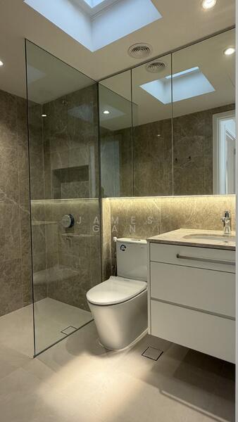 Gallop Gables, 70 Farrer Road, 2 Bedrooms, 1,550 sqft, Condominium For Rent, by James Gan, 500051575 - Master Bathroom - PropertyGuru.com.sg