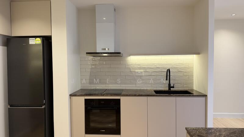 Gallop Gables, 70 Farrer Road, 2 Bedrooms, 1,550 sqft, Condominium For Rent, by James Gan, 500051575 - Kitchen - PropertyGuru.com.sg