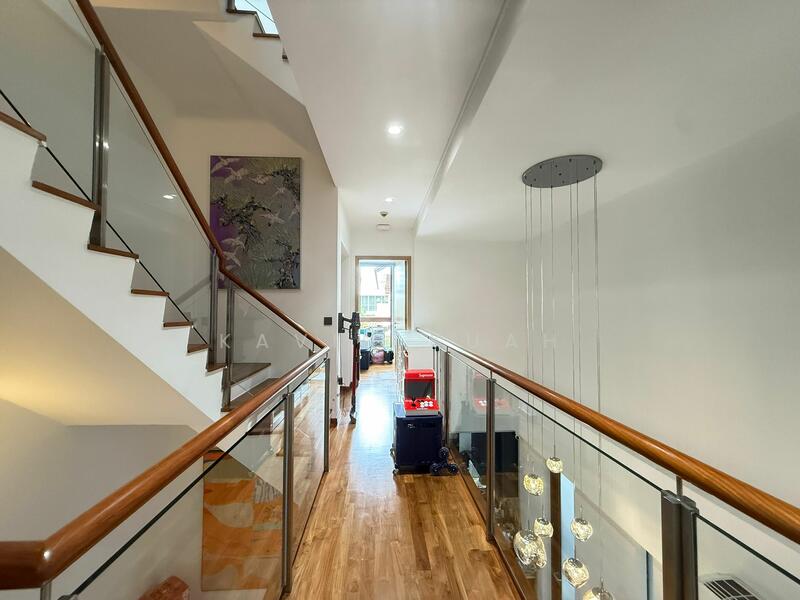 Verdana Villas @ Serangoon Garden Cluster House For Sale at S$ 4,800,000 | PropertyGuru Singapore - Corridor