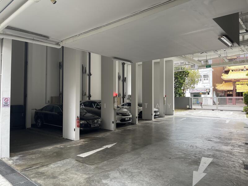 City Loft Apartment For Sale at S$ 700,000 | PropertyGuru Singapore - Car Park