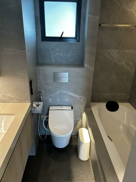 Pinnacle @ Duxton, 1 Cantonment Road, 2 Bedrooms, 1,023 sqft, HDB Flat For Rent, by Ben K, 500051617 - Bathroom - PropertyGuru.com.sg