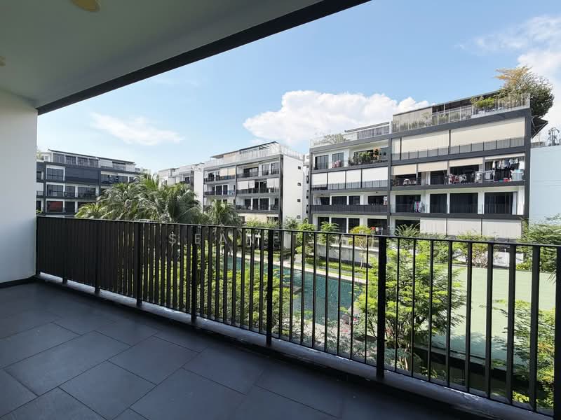 Village @ Pasir Panjang Condominium For Sale at S$ 1,550,000 | PropertyGuru Singapore - Balcony