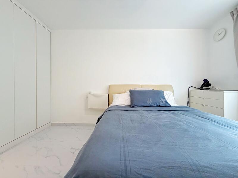 803B Keat Hong Close HDB Flat For Sale at S$ 628,000 | PropertyGuru Singapore - Bedroom