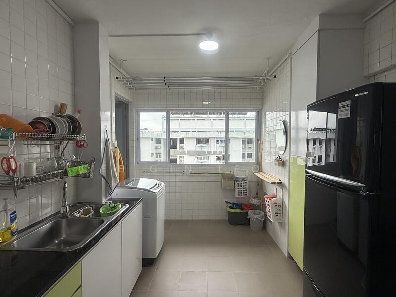 440 Ang Mo Kio Avenue 10, 440 Ang Mo Kio Avenue 10, 2 Bedrooms, 721 sqft, HDB Flat For Rent, by Lee Gin Leong, 500051663 - Kitchen - PropertyGuru.com.sg