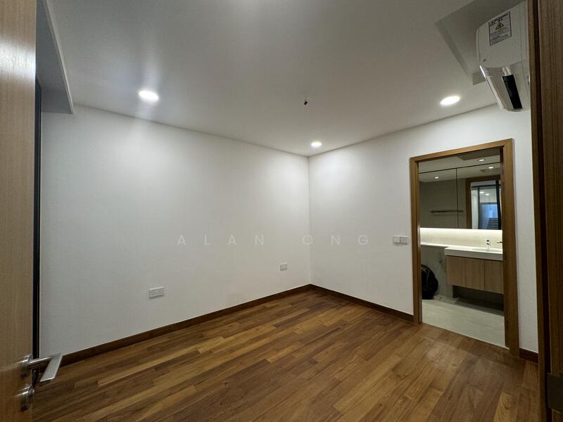 Ready! Brand new 2.5 Storey + basement terrace Terraced House For Sale at S$ 6,380,000 | PropertyGuru Singapore - Interior