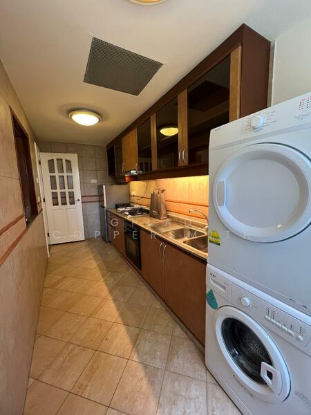 Cavenagh Lodge, 81 Cavenagh Road, 1 Bedroom, 626 sqft, Apartment For Rent, by Gilad Coppersmith, 500051706 - Kitchen - PropertyGuru.com.sg