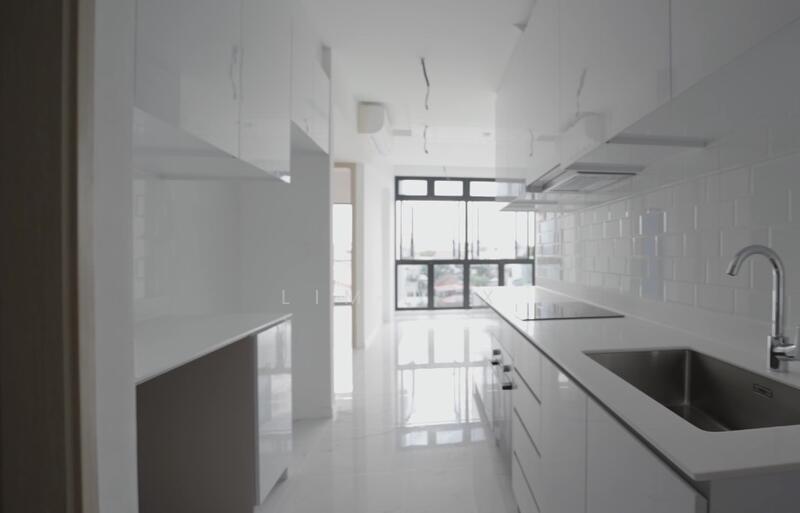 Kovan Jewel Apartment For Sale at S$ 2,718,800 | PropertyGuru Singapore - Kitchen