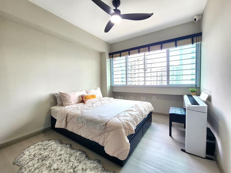 747 Pasir Ris Street 71 HDB Flat For Sale at S$ 808,000 | PropertyGuru Singapore - Bedroom