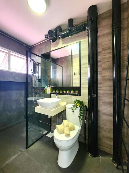747 Pasir Ris Street 71 HDB Flat For Sale at S$ 808,000 | PropertyGuru Singapore - Bathroom