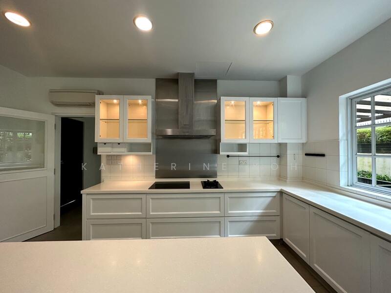 Holland, Holland Grove Walk, 5 Bedrooms, 5,400 sqft, Bungalow House For Rent, by Katherine Koh, 500051738 - Kitchen - PropertyGuru.com.sg