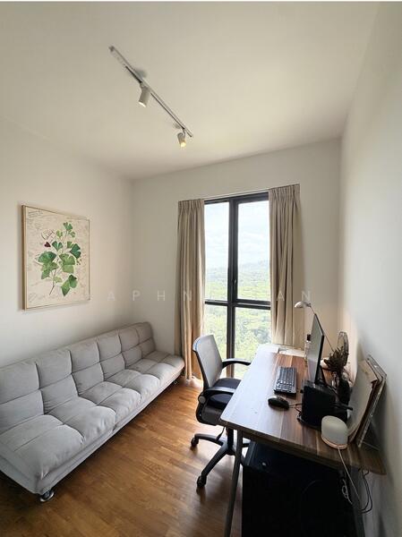 Foresque Residences Condominium For Sale at S$ 2,200,000 | PropertyGuru Singapore