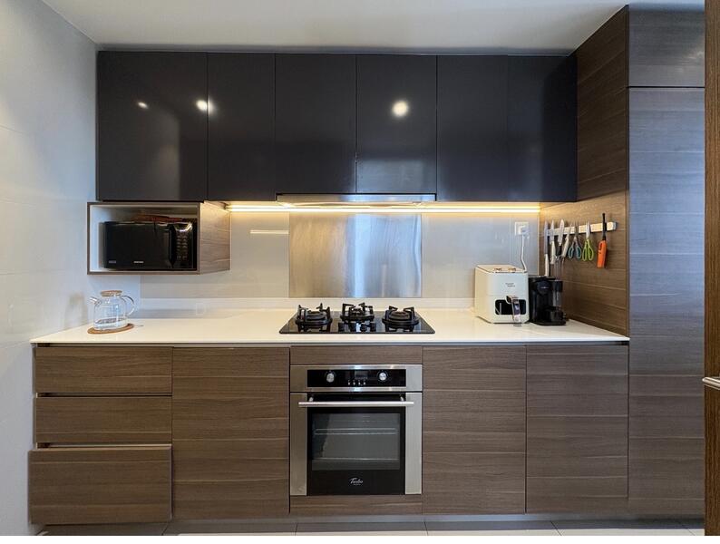 Foresque Residences Condominium For Sale at S$ 2,200,000 | PropertyGuru Singapore - Kitchen