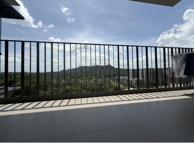 Foresque Residences Condominium For Sale at S$ 2,200,000 | PropertyGuru Singapore - Balcony